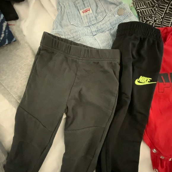 17 Piece Toddler Boys Bundle 12mos - 24mos - Picture 7 of 10